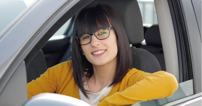 ¿Debo usar gafas para conducir? Conoce las claves para conseguir las perfectas para ti.-Ópticas Lafam