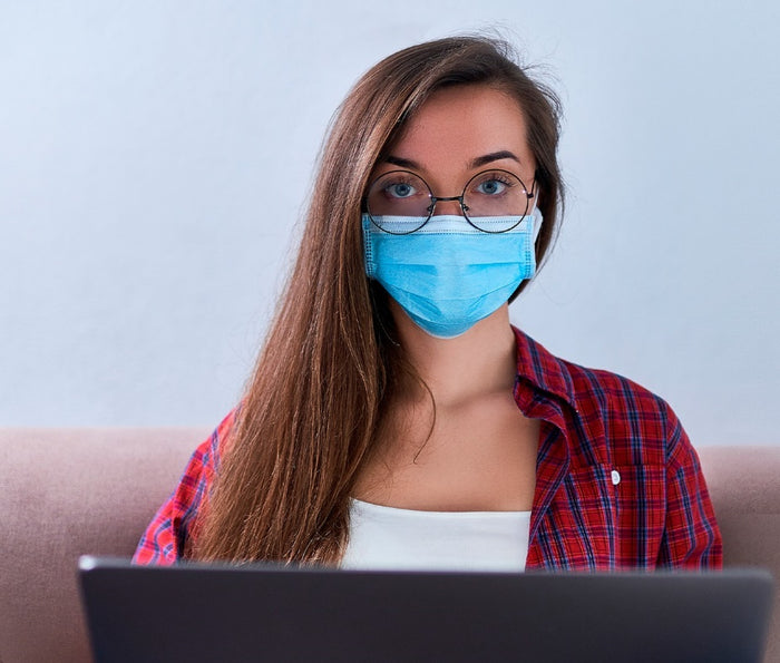 Uso de Gafas y tapabocas:  Estas son nuestras recomendaciones para no empañar los lentes