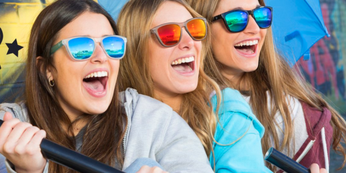 Las gafas de sol hacen parte de tu look