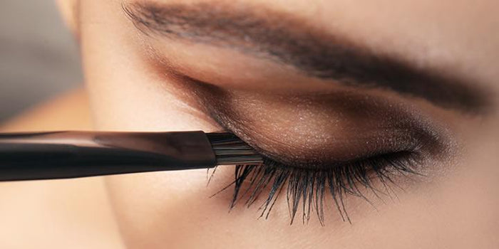 Recomendaciones para el uso de tu maquillaje de ojos habitual.-Ópticas Lafam